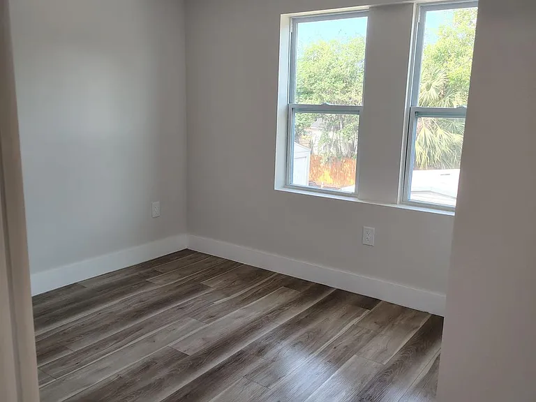 475 Umatilla Blvd #22 — Photo 12