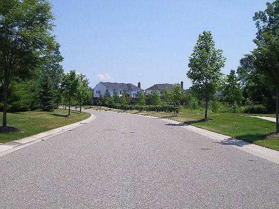 3rd image of 26668 Island Lake Dr #1