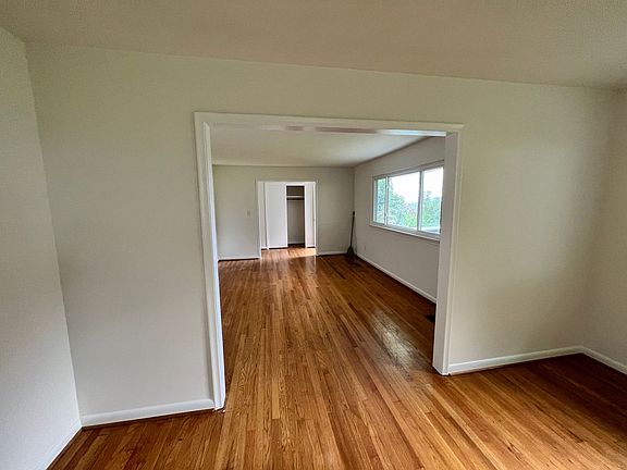 2nd image of 413 Marlow Dr