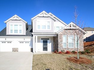 2000 Wade Hampton Cir, Belmont, NC 28012