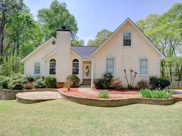 25 Scotsburn Ct, Sharpsburg, GA 30277