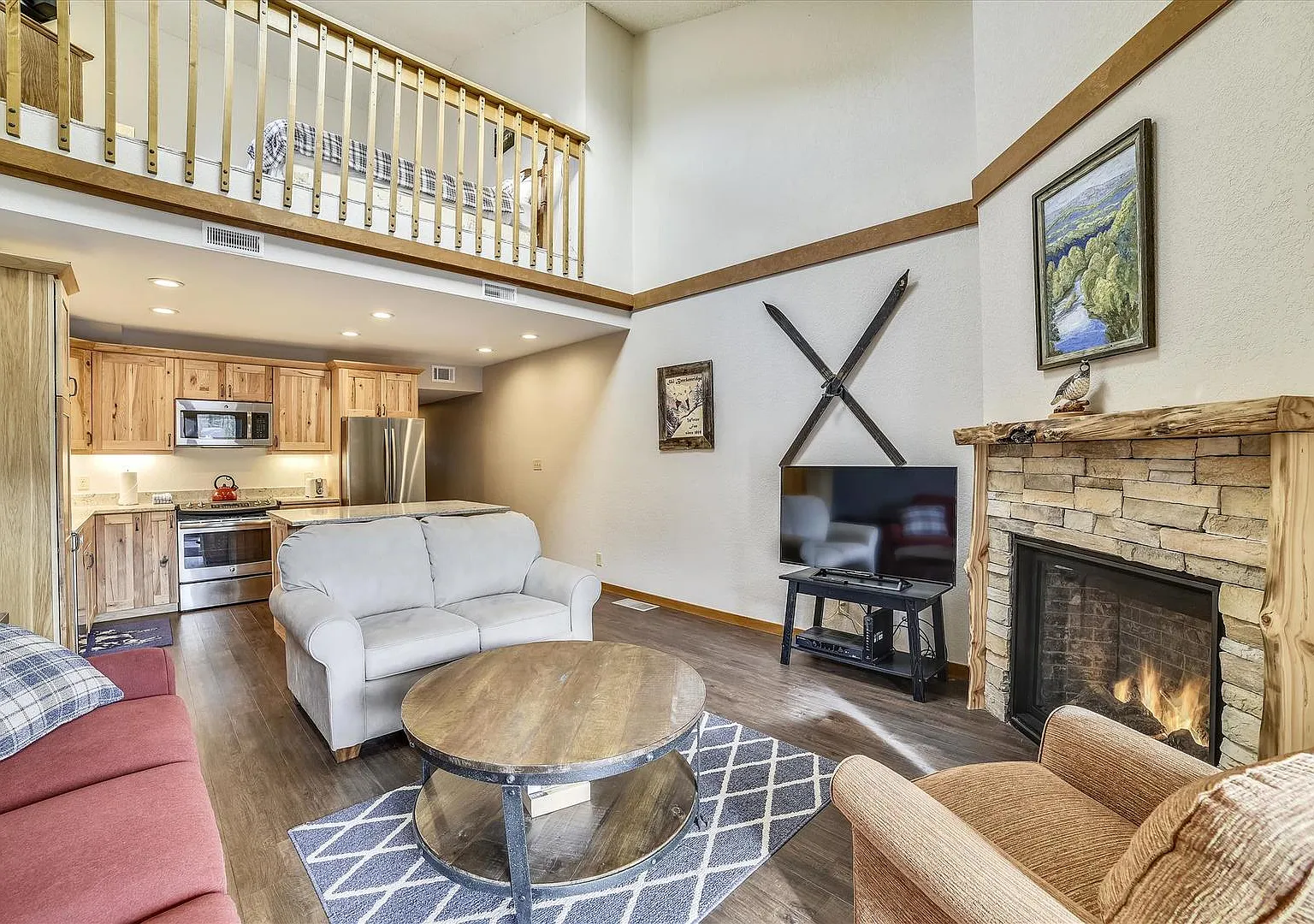 2 bed, 755 sqft, $3,750 — Photo 4