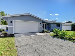 1198 NE 2nd Ter, Boca Raton, FL 33432