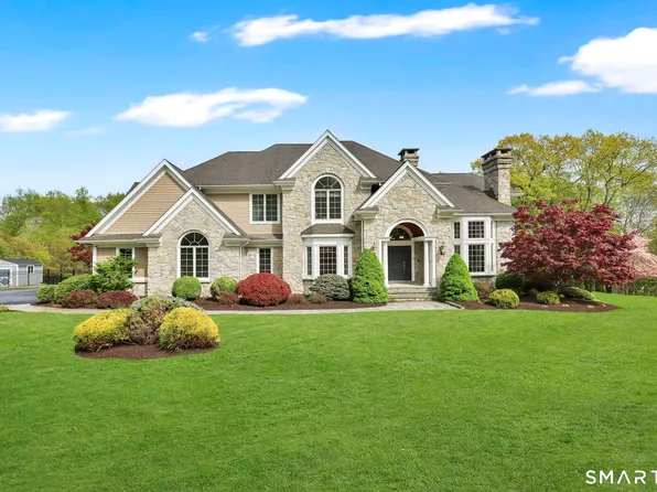 76 Mustang Drive, Monroe, CT 06468