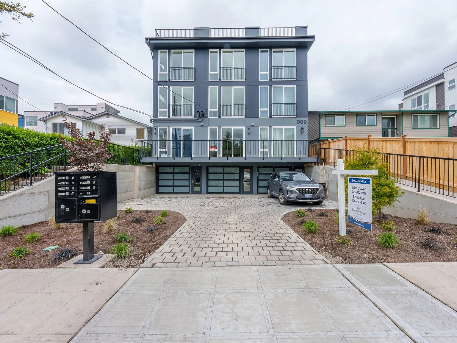 2 bed, 1039 sqft, $3,250 — Photo 1