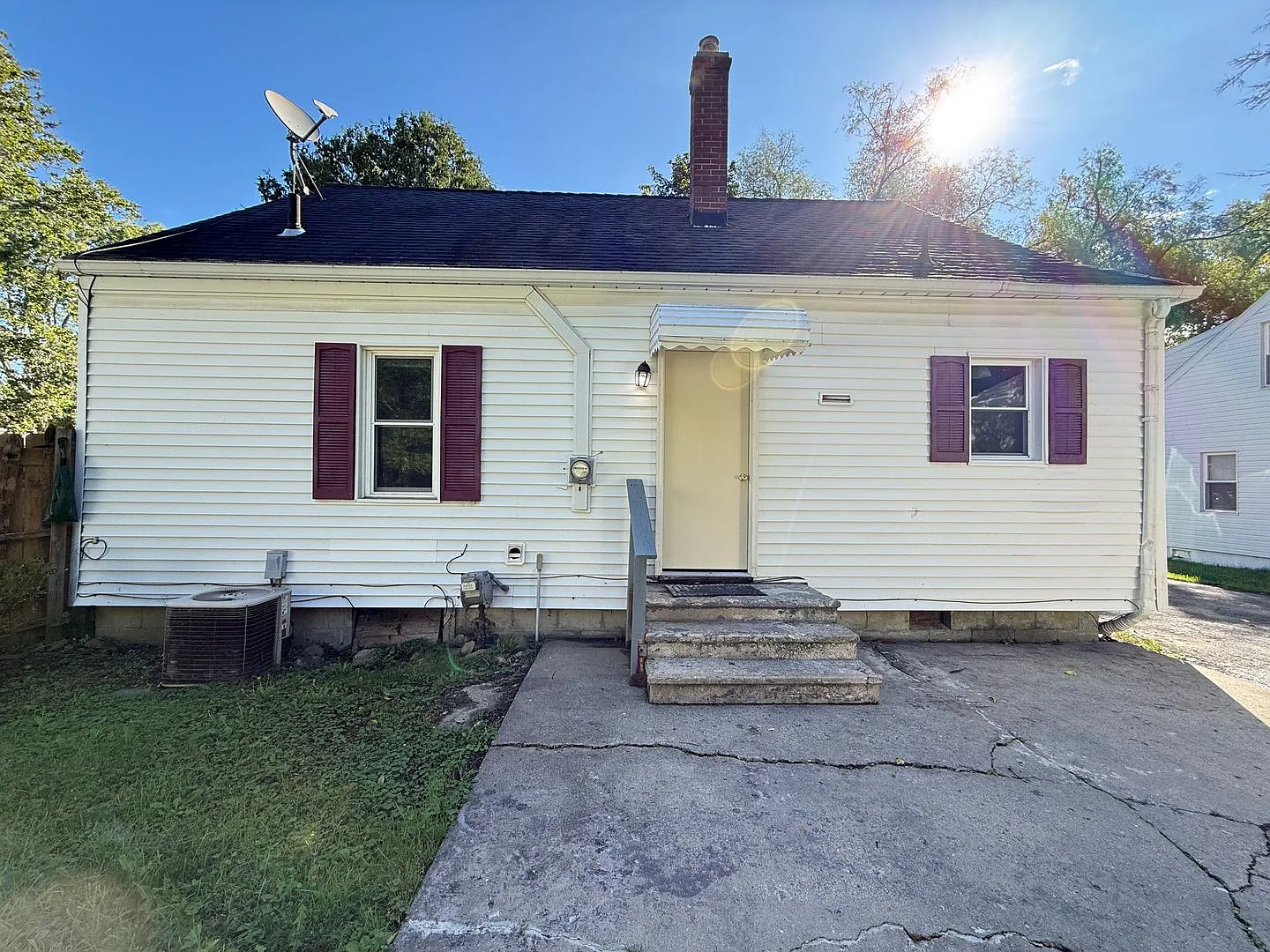 3 Bedroom Home Near Kibby Cobb & Cascade Falls Park — Photo 3