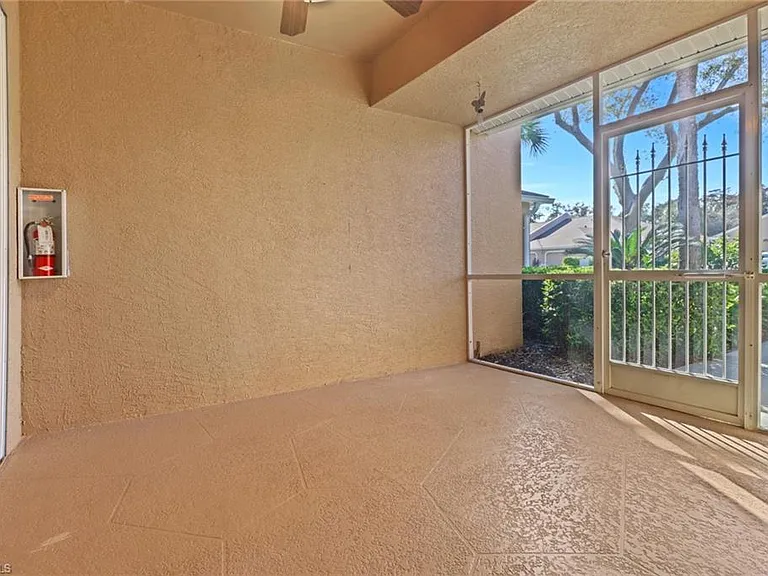 1677 Morning Sun Ln E #22 — Photo 4