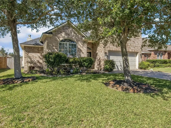 810 Hallmark Oak St, Seabrook, TX 77586