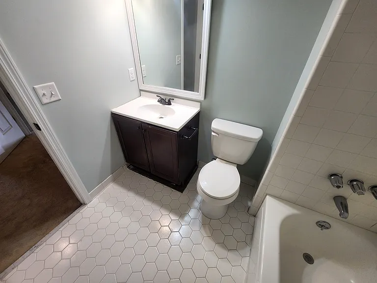 2000 Water Oak Dr #1-A — Photo 23