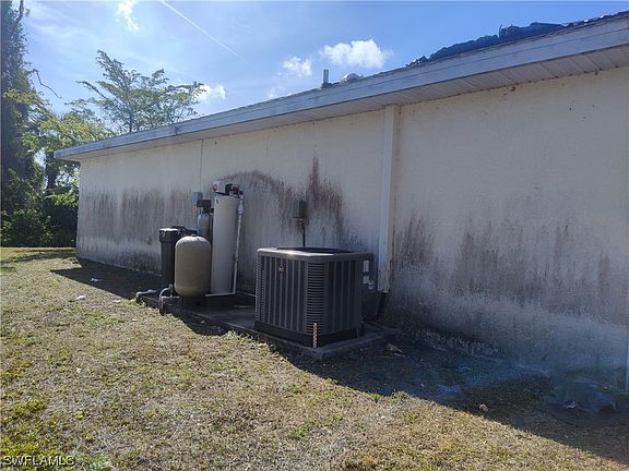 2nd image of 3701 NE 15th Ave