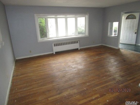 5th image of 882 Janos Ln