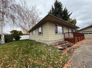 203 S 45th Ave, Yakima, WA 98908