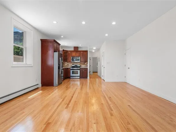 2838 Brighton 3rd St #2C, Brooklyn, NY 11235