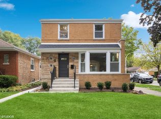 6701 N Sacramento Ave, Chicago, IL 60645