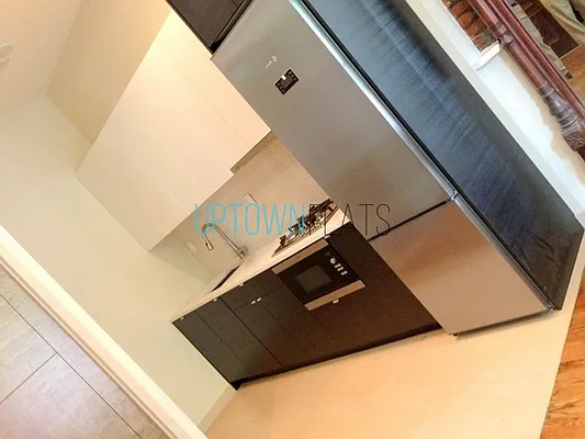 Rented by Uptown Flats LLC | media 10