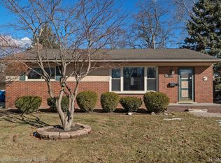 31340 Pagels Dr, Warren, MI