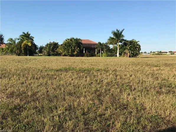 3405 NW 9th St, Cape Coral, FL 33993