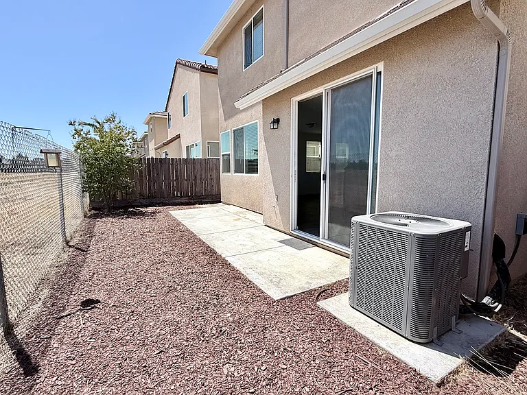 1950 Kelly Ln — Photo 17