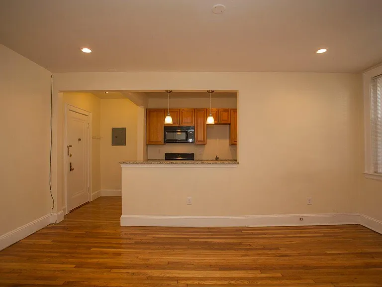 137 Highland Ave #6 — Photo 11
