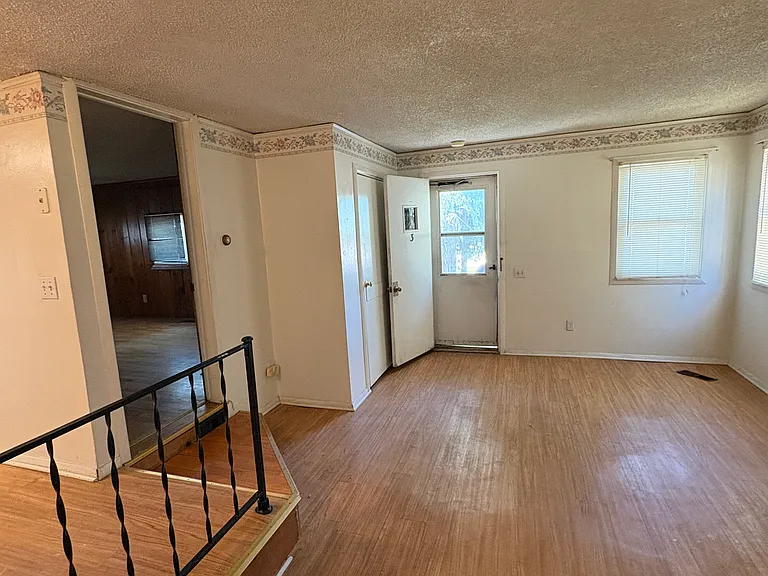 147 Myers Rd #3 — Photo 6