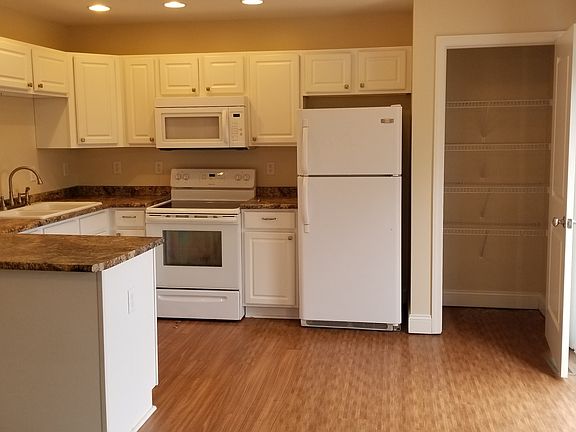 2nd image of 1003 Ann Marie Dr