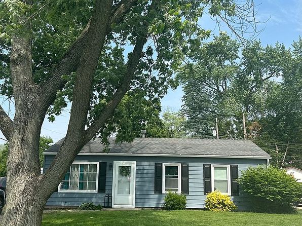 1704 Clover Ln
