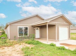 1808 E Auburn St, Lubbock, TX 79403