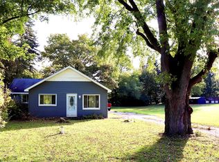 1029 Adams Rd, Burton, MI 48509