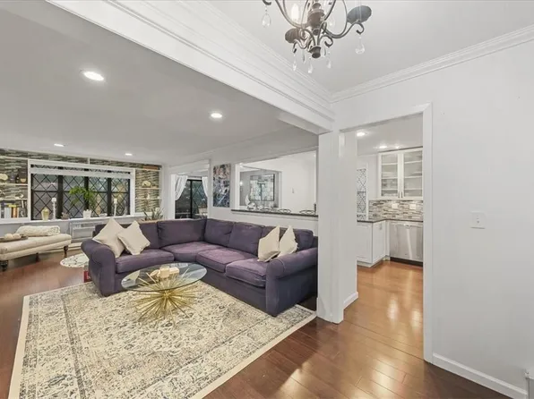 551 Sierra Vista Lane, Valley Cottage, NY 10989