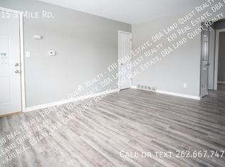 515 Three Mile Rd, Racine, WI 53402