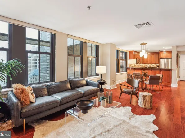 1500 Chestnut St APT 20K, Philadelphia, PA 19102