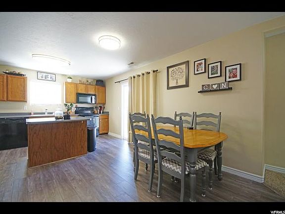 5th image of 2242 E Hawthorne St