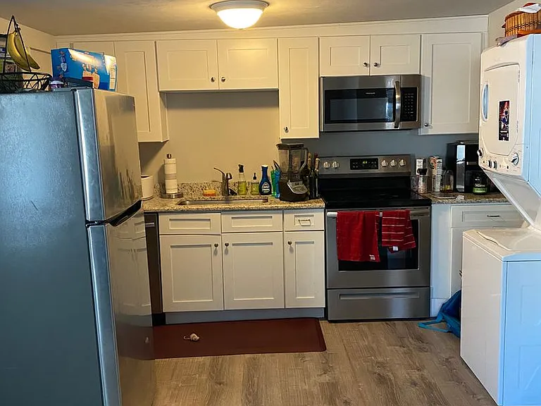 724 NW 3rd Ave #A — Photo 3