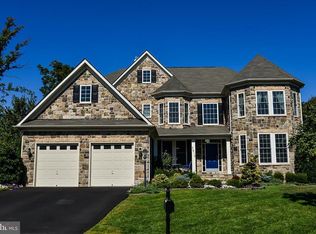 7510 Red Hill Dr, Springfield, VA 22153