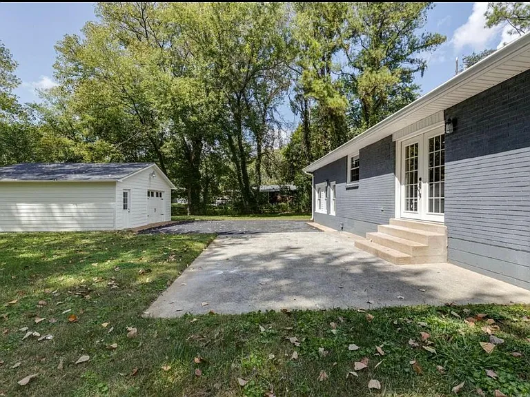 5020 Suter Ct — Photo 33