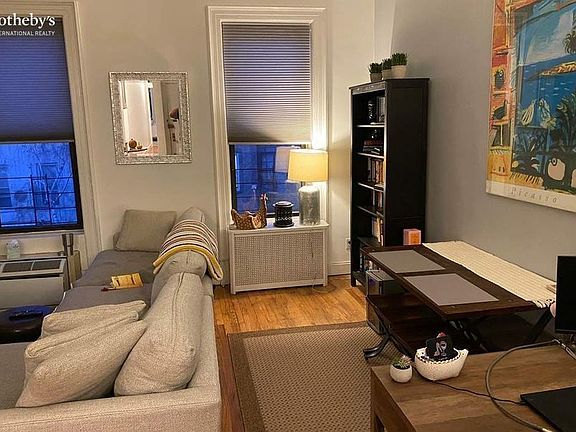 4th image of 29 W 87th St APT D