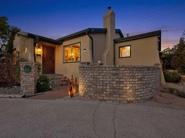 520 Tulane Dr SE, Albuquerque, NM 87106