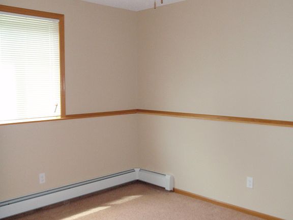 4th image of 2156 Burke Ave E APT 2