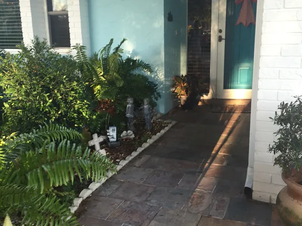 2203 71st St W, Bradenton, FL 34209