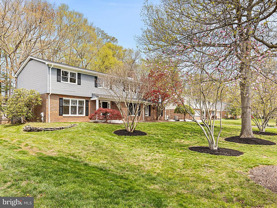 1st image of 666 Clifton Dr