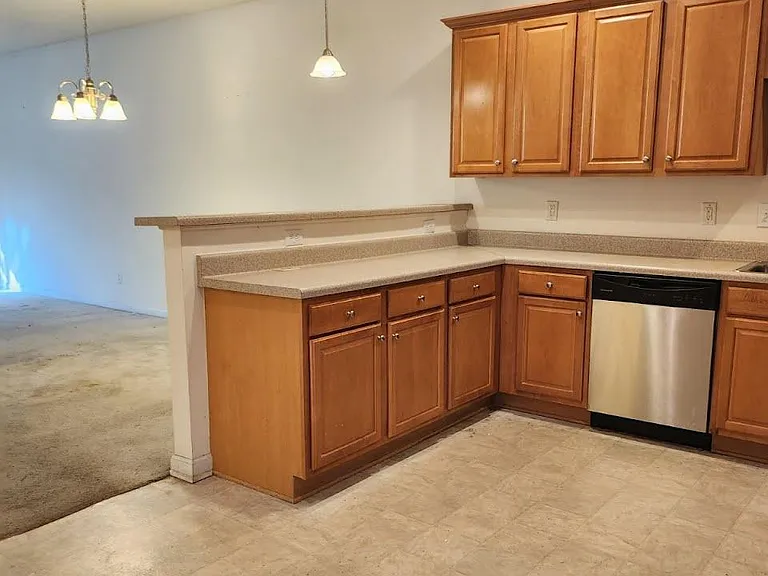 5355 Oakley Commons Blvd — Photo 4