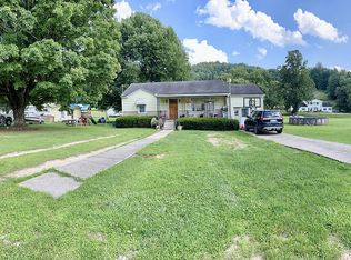 1777 Bolt Rd, Bolt, WV 25839