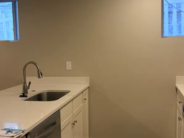 18 Spaulding St #1B, Dorchester, MA 02122