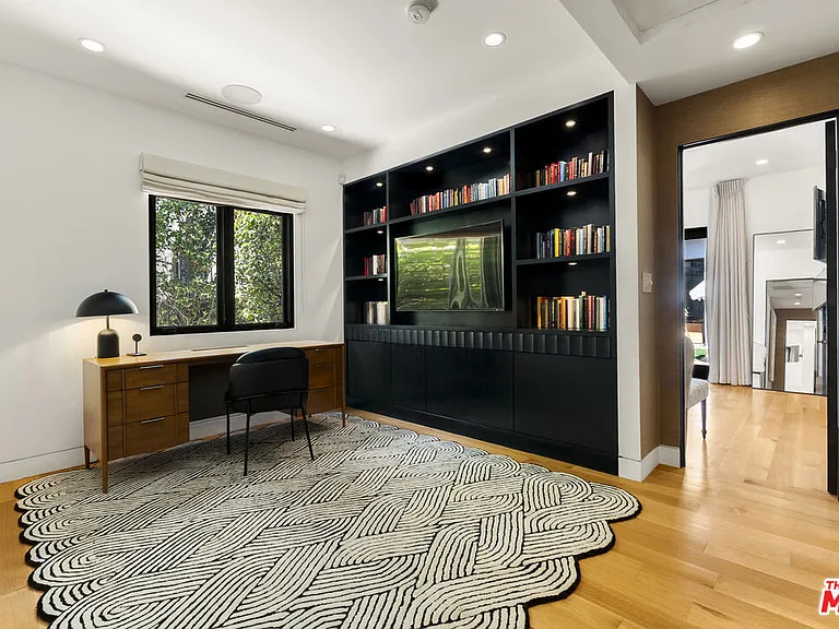 812 N Harper Ave — Photo 16