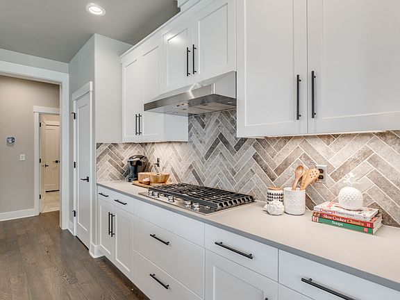 4th image of 5706 SE 79th Ave