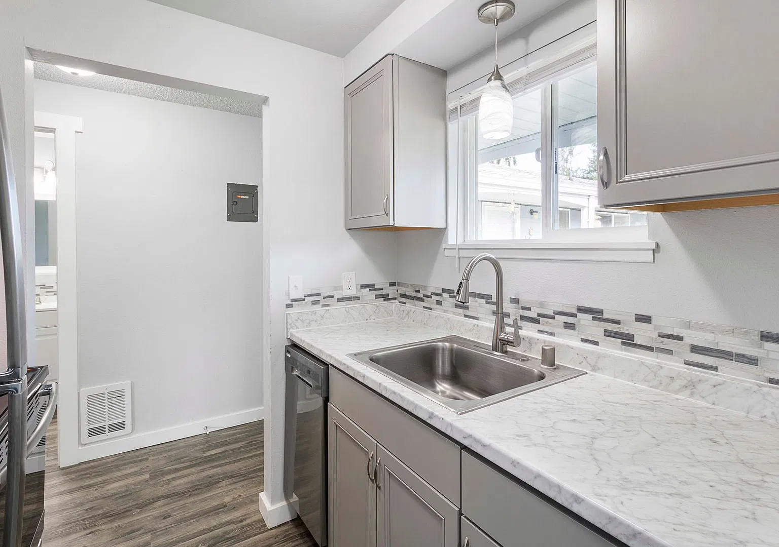 Colony Park Apartments — Photo 1