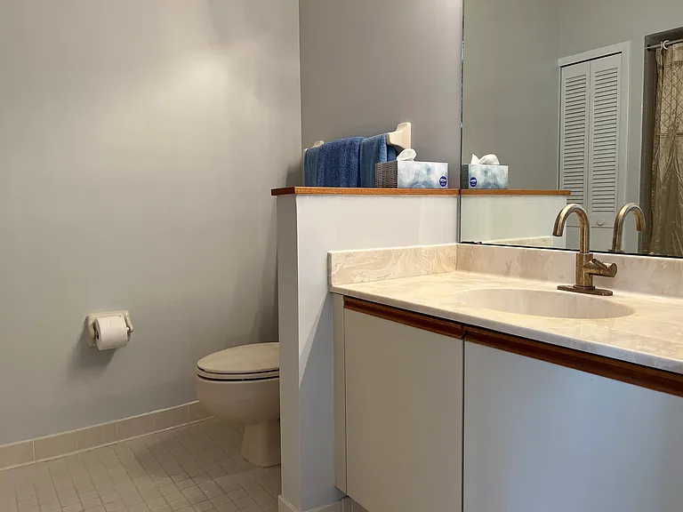 8 Marina Point Pl — Photo 31