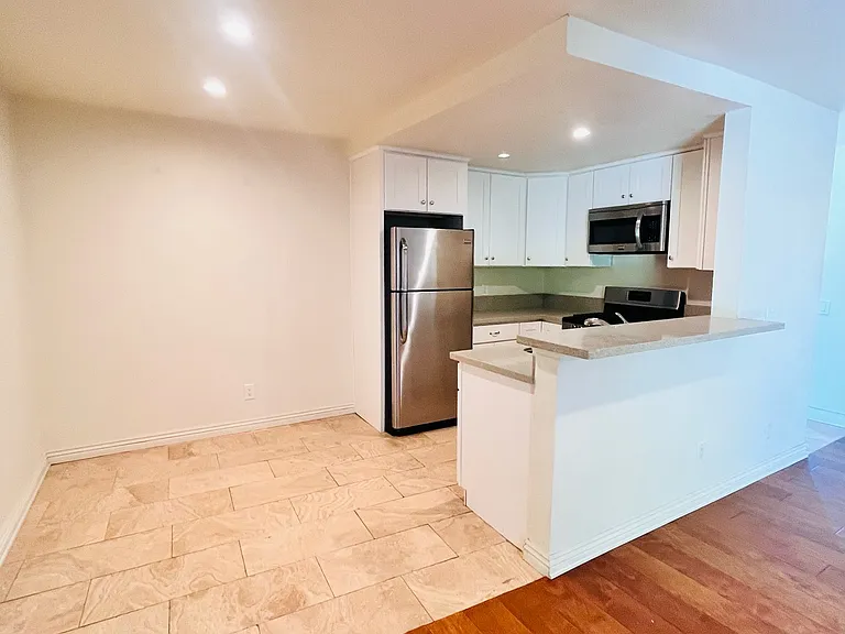 1250 E Corson St #6 — Photo 10