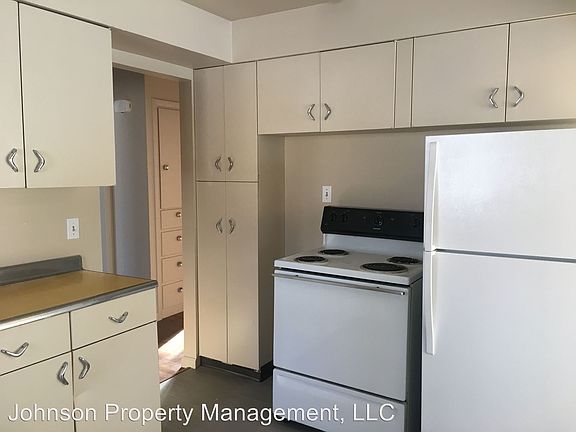 5th image of 8113 E Grace Ave