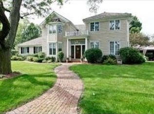 531 E Walnut St, Hinsdale, IL 60521